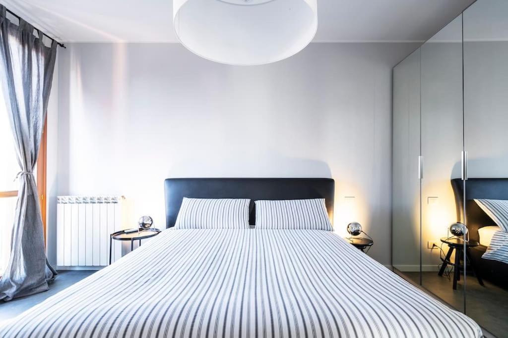 Appartement Black & White Flat In Naviglio/ Porta Genova *