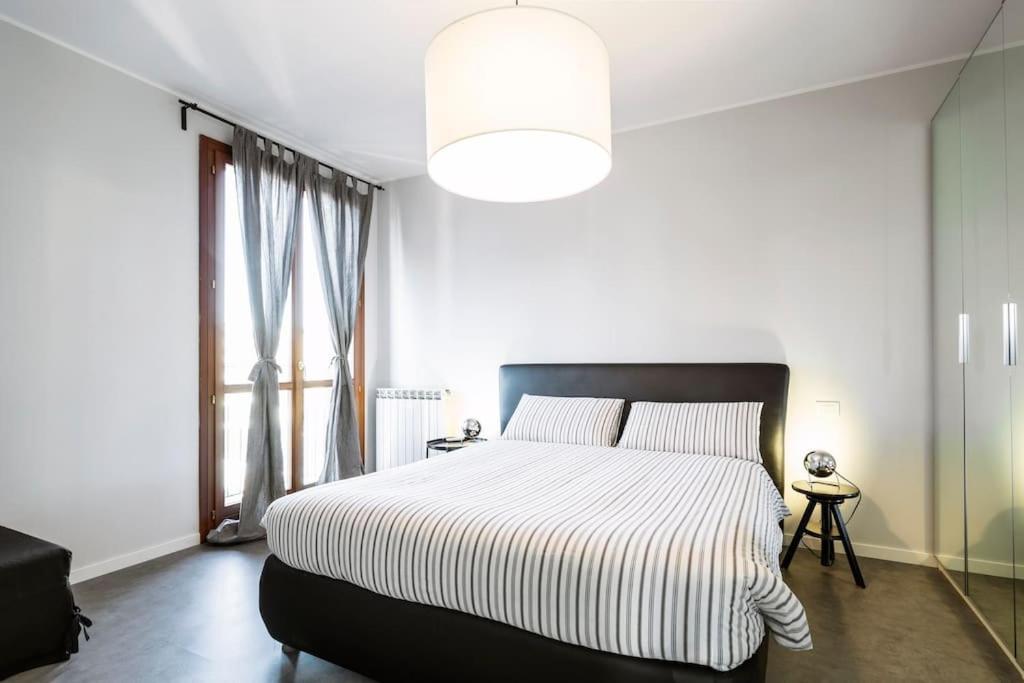 Appartement Black & White Flat In Naviglio/ Porta Genova